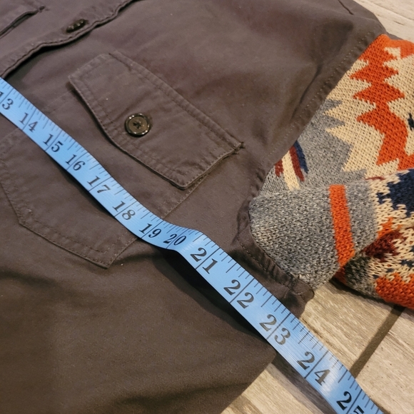 Thread & Supply greenish-brown shacket with Southwestern Aztec Sleeves Women's M - Picture 10 of 12